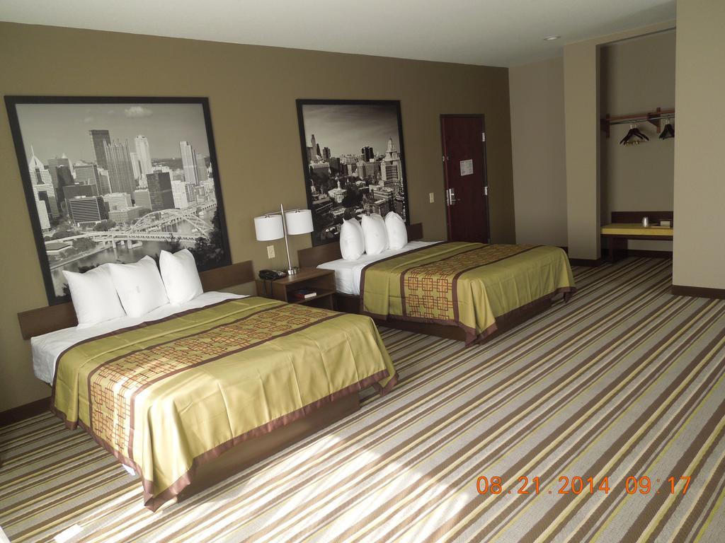 Super 8 By Wyndham Hershey Chocolate Avenue Екстериор снимка