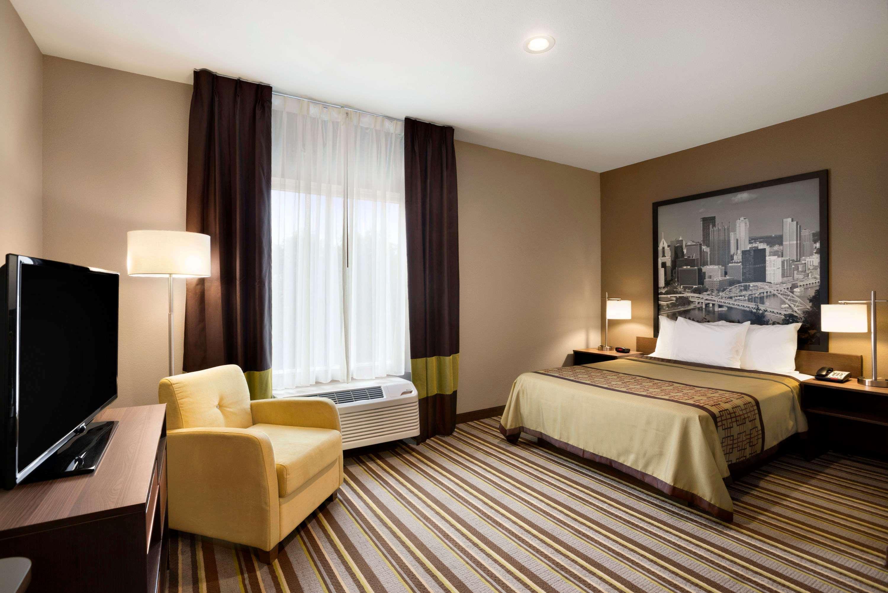 Super 8 By Wyndham Hershey Chocolate Avenue Екстериор снимка